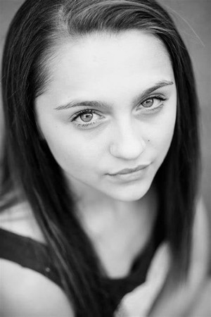 Isobelle Molloy photo