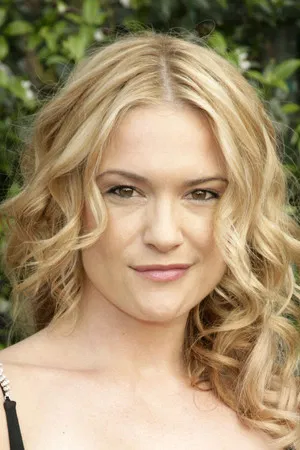 Victoria Pratt photo
