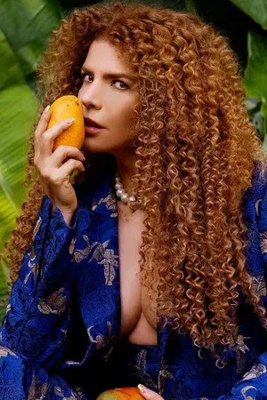 Vanessa da Mata photo