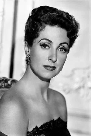 Danielle Darrieux photo