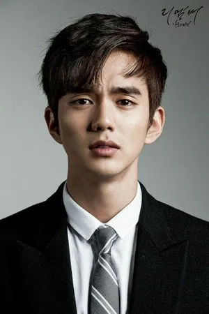 Yoo Seung-ho photo