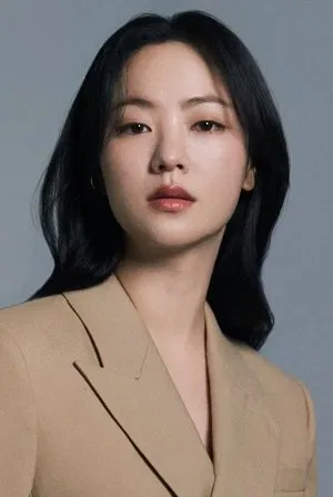 Jeon Yeo-been photo