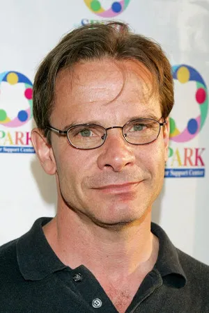 Peter Scolari photo