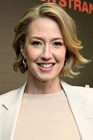 Carrie Coon photo