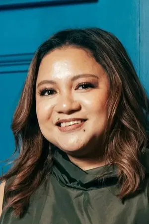 Antoinette Jadaone photo