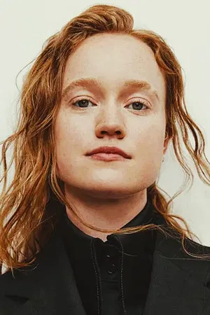 Liv Hewson photo