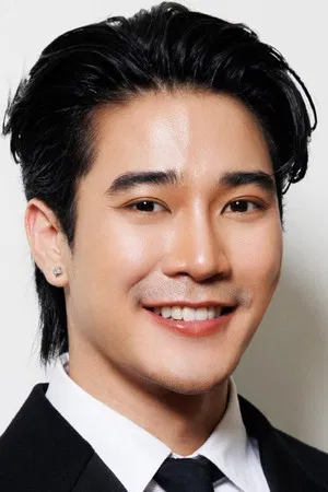 Yotsawat Tawapee photo