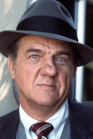 Karl Malden photo