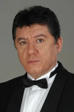 Tarık Ünlüoğlu photo