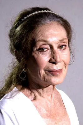 Yıldız Kenter photo