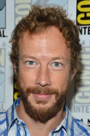 Kristen Holden-Ried photo