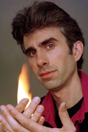 Christopher Hart photo