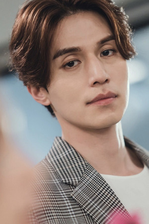 Lee Dong-wook photo