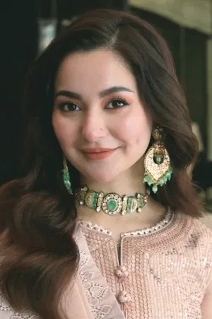 Hania Aamir photo