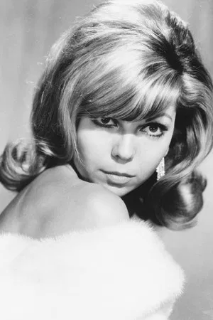 Nancy Sinatra photo