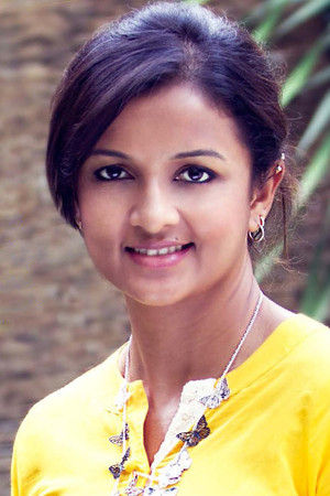Kiruthiga Udhayanidhi photo