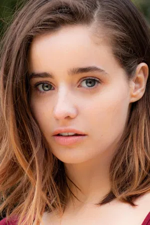 Holly Earl photo