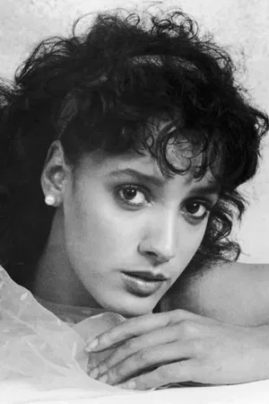 Jennifer Beals photo