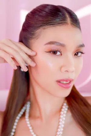 Stacey Sevilleja photo