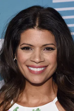 Andrea Navedo photo