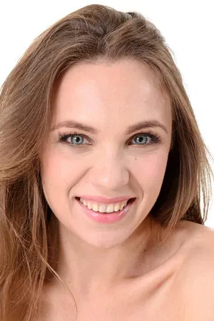 Veronica Clark photo