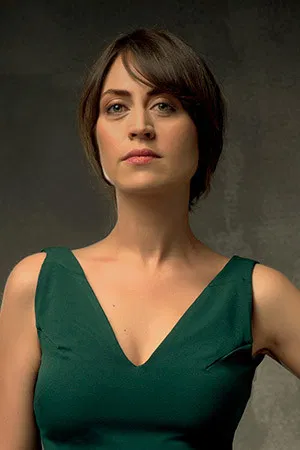 Selen Öztürk photo