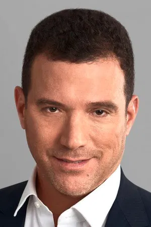 Julián Elfenbein photo