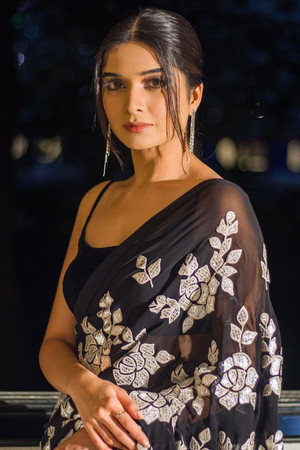 Bhavika Sharma photo