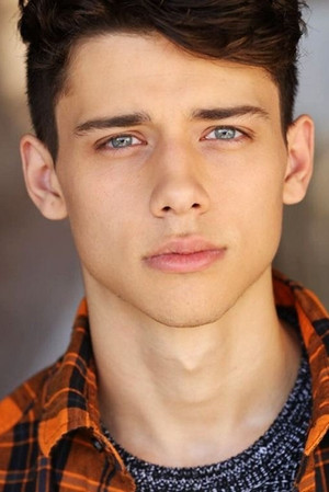 Uriah Shelton photo