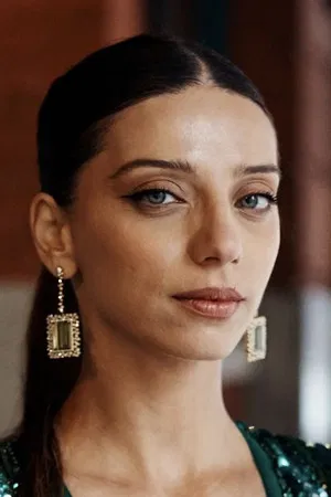 Angela Sarafyan photo