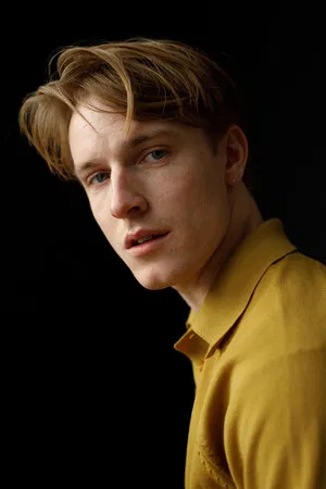 Louis Hofmann photo