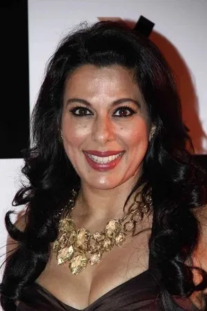 Pooja Bedi photo