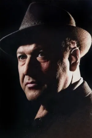 Cüneyt Gökçer photo