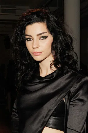 Merve Boluğur photo