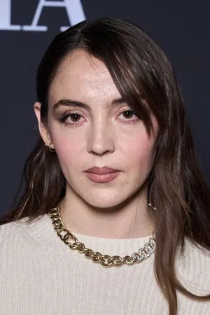 Garance Marillier photo