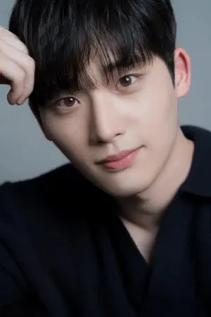 Lee Jong-hyuk photo