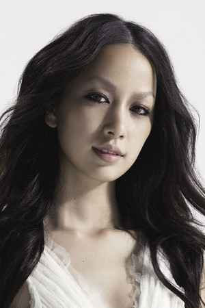 Mika Nakashima photo