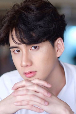 Peerawich Ploynumpol photo