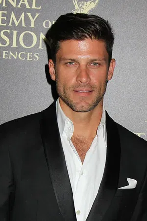 Greg Vaughan photo