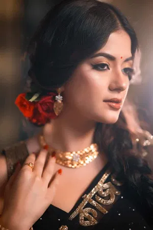 Mondira Chakroborty photo