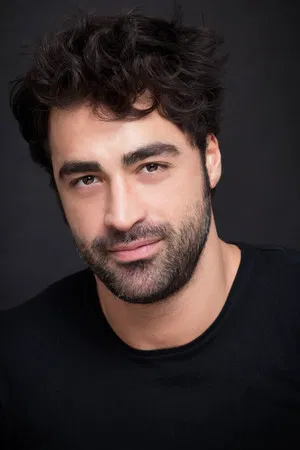 Sarp Levendoğlu photo