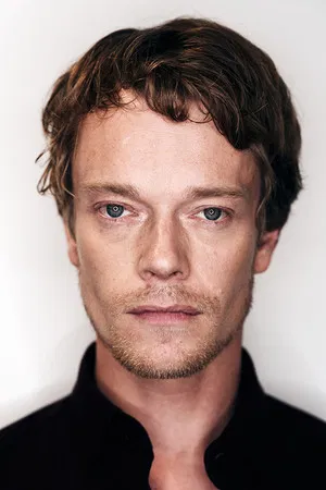 Alfie Allen photo