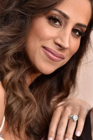 Danielle Jonas photo