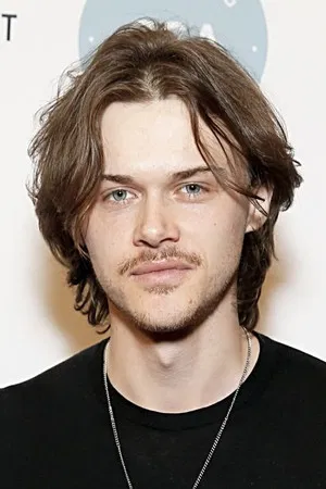 Christopher Briney photo