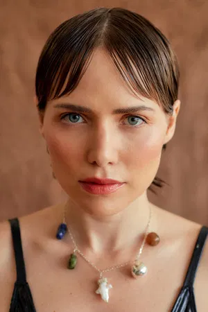 Letícia Colin photo