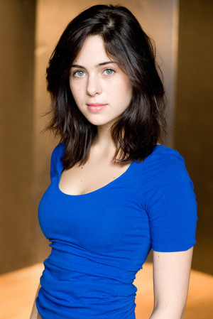 Holly Deveaux photo
