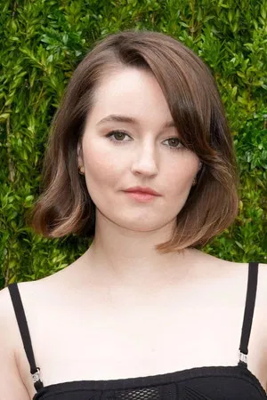 Kaitlyn Dever photo