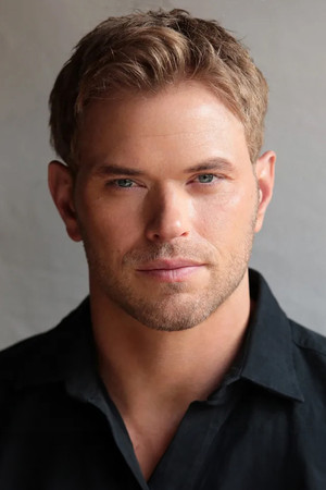 Kellan Lutz photo