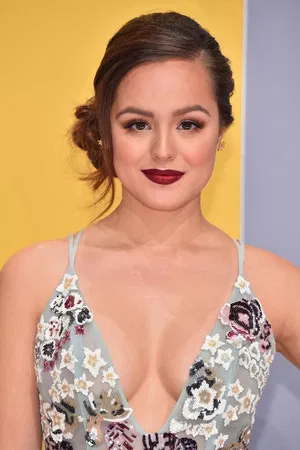 Hayley Orrantia photo