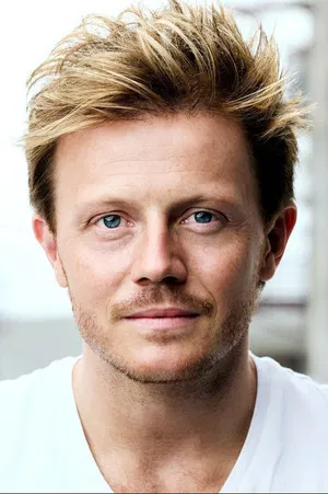 Zachary Garred photo